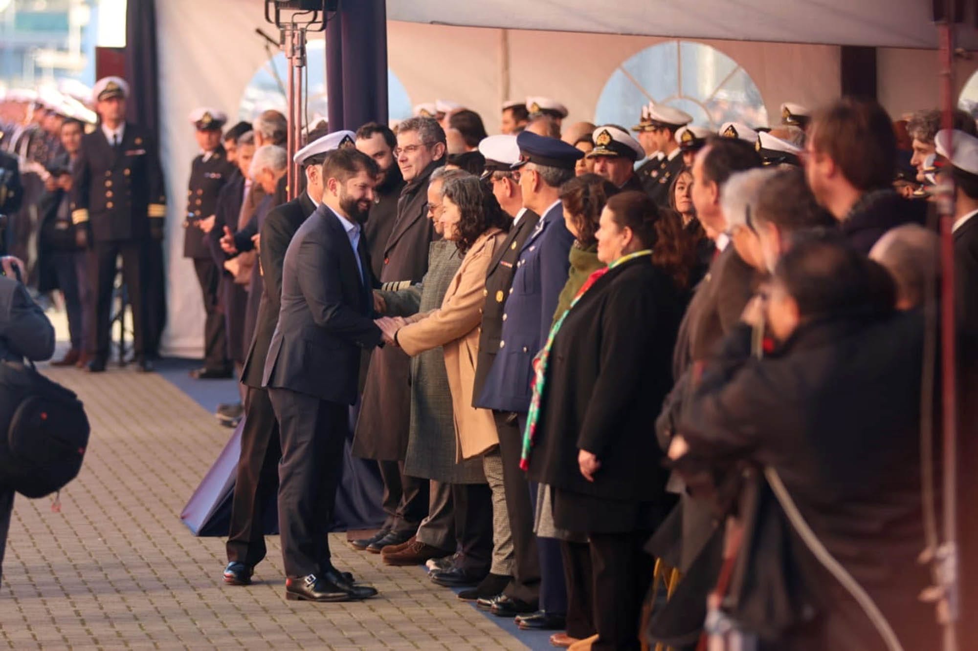 Ceremonia de entrega del rompehielos de la Armada