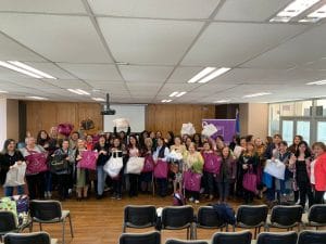 Más de 100 carteras se entregaron en Curanilahue y Santa Juana gracias a campaña “Dona tu Cartera”