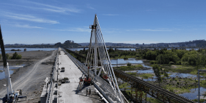 EFE Sur inicia última etapa de la construcción del nuevo Puente Ferroviario con debut de moderno diseño arquitectónico