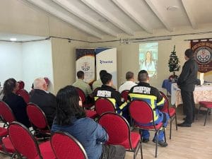 Frontel inició campaña de Navidad en Lota invitando a celebrar fin de año con seguridad y sin accidentes