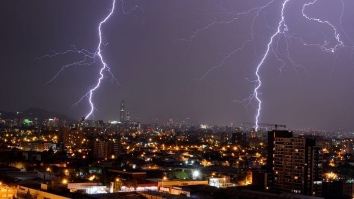 DMC emite aviso meteorológico por tormentas eléctricas para 9 regiones revisa AQUÍ los lugares