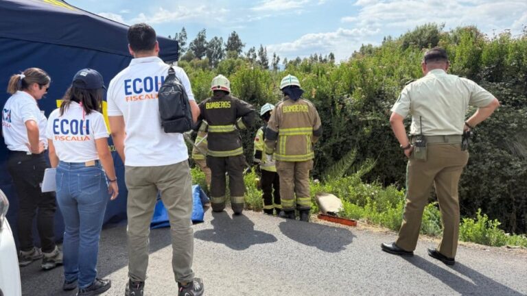 MACABRO: Encuentran CADÁVER al interior de MALETA abandonada en la AUTOPISTA hacia San Antonio