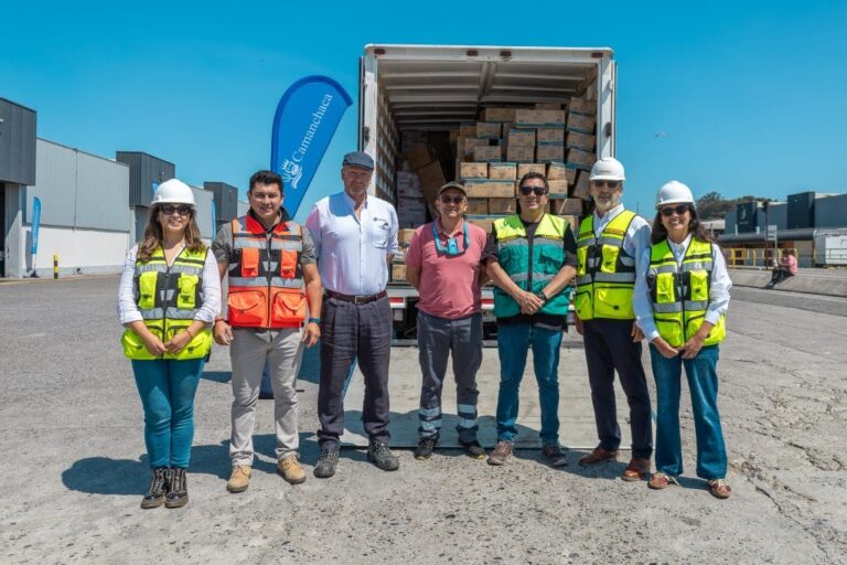 A seis días de su apertura: Más de 50 camiones con donaciones llegan al centro de acopio Camanchaca Rocuant – Eva Medios