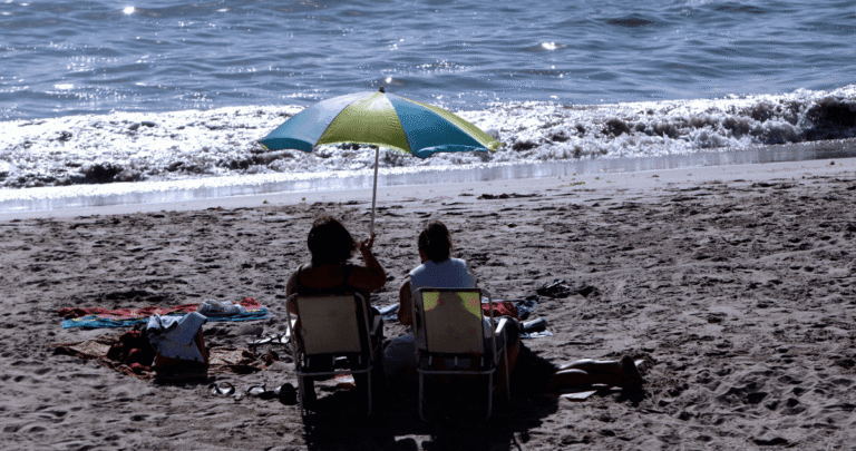 Pymes de Tomé iniciativas no reactivan el turismo, veraneantes no llegan y despidos alcanzan 50%