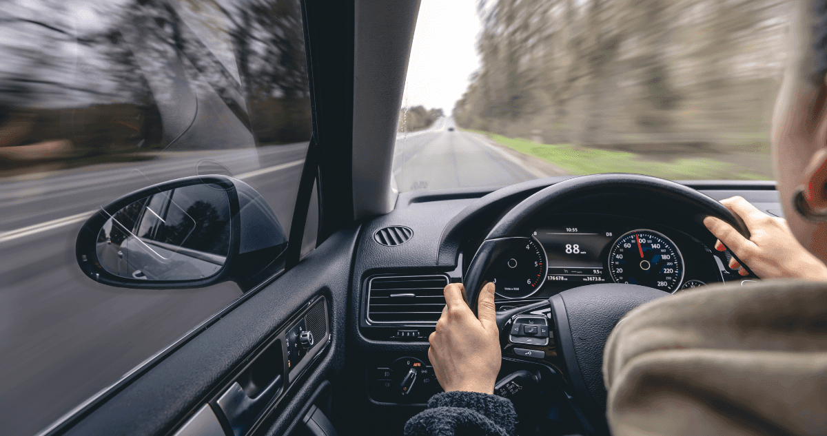 Ya es Ley qué dice la normativa que establece nuevos requisitos para conducir vehículos motorizados