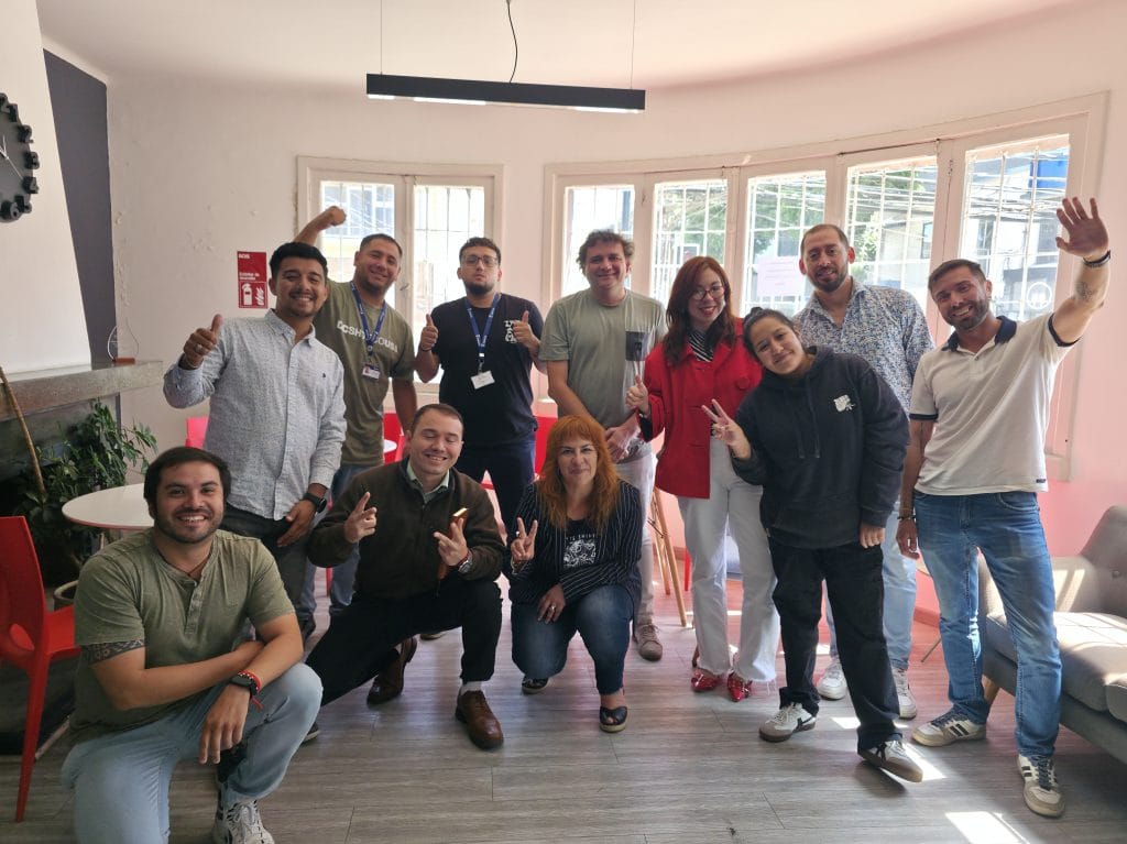 INJUV abre convocatoria para Agentes de Cambio con opción de financiamiento a través del Fondo Compromiso Joven 2026 – Eva Medios