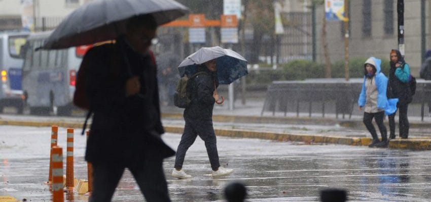 Alertan por RÍO ATMOSFÉRICO y posibles TORMENTAS ELÉCTRICAS en el Biobío mañana MARTES