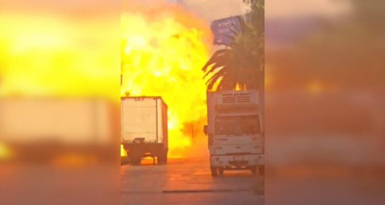¡Persona se QUEMÓ VIVA!: Videos muestran EXPLOSIÓN de camión con GAS en RENCA que dejó 3 FALLECIDOS y 10 heridos