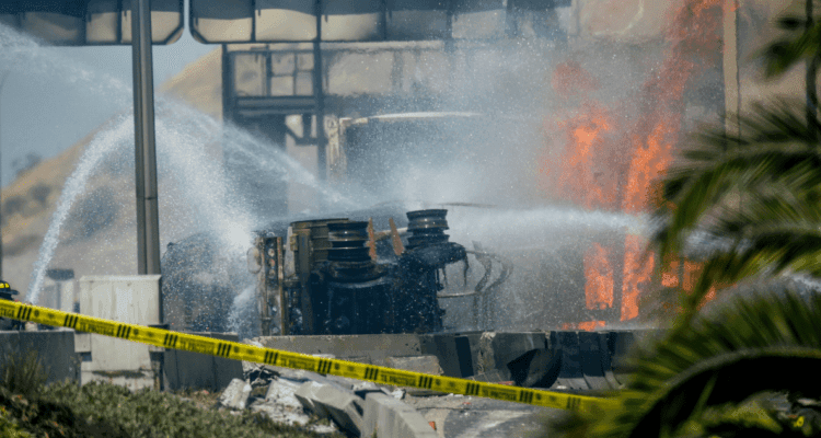 Aumenta a 10 los FALLECIDOS tras EXPLOSIÓN de camión con GAS en RENCA