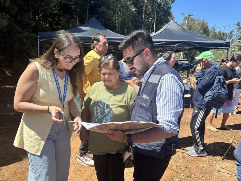 Bienes Nacionales y municipio activan hoja de ruta para regularización de viviendas en sectores afectados por incendios en Tomé – Eva Medios