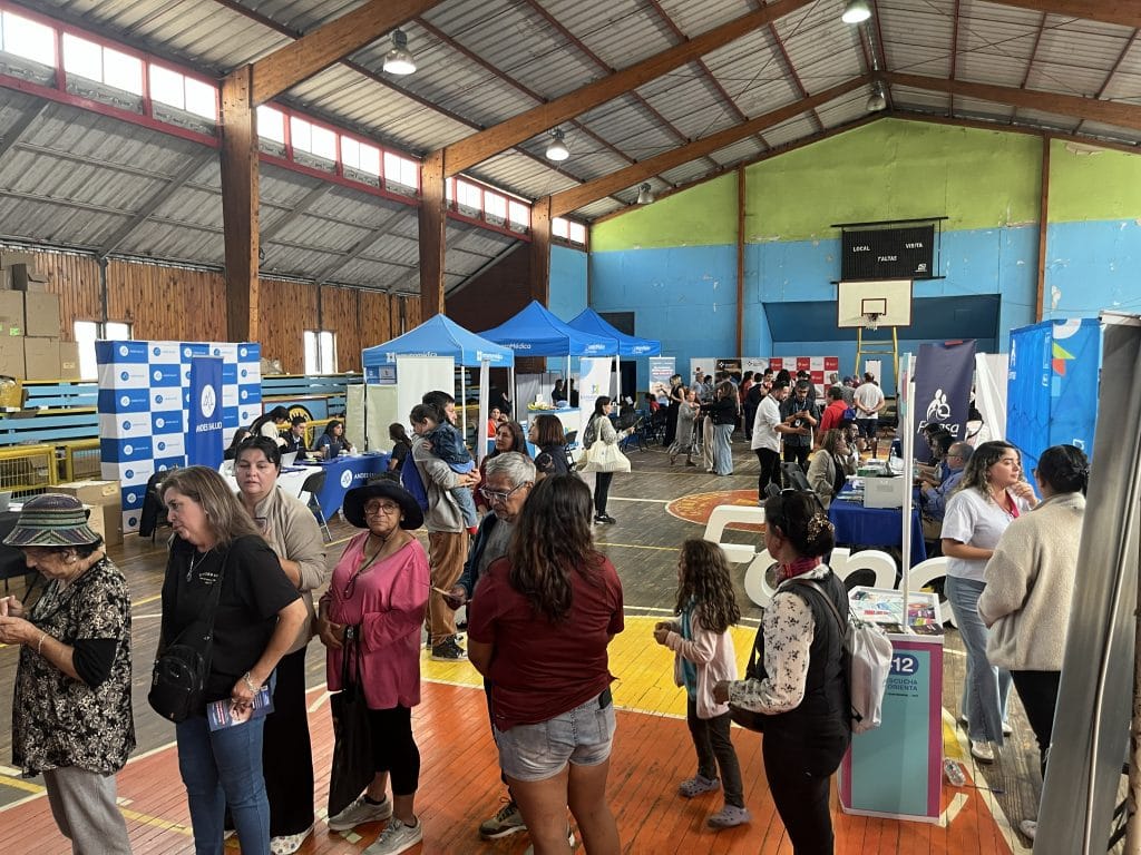 Personas damnificadas por incendios conocieron en terreno el beneficio de Fonasa que les otorga gratuidad en atenciones ambulatorias – Eva Medios