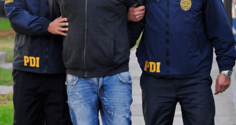 Hombre en situación de calle muere tras ser apuñalado en el cuello durante riña en San Pedro de la Paz