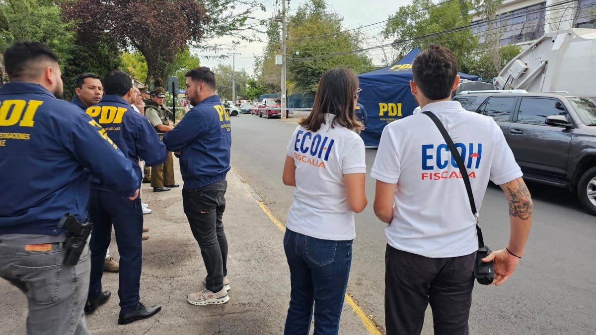 «MENSAJE macabro en Quinta Normal»: Desconocidos dejan el CADÁVER AMARRADO de una MUJER frente a casa de la ALCALDESA