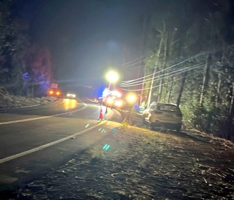 Motociclista FALLECE tras CHOCAR con un ÁRBOL en la ruta de la madera, Coronel