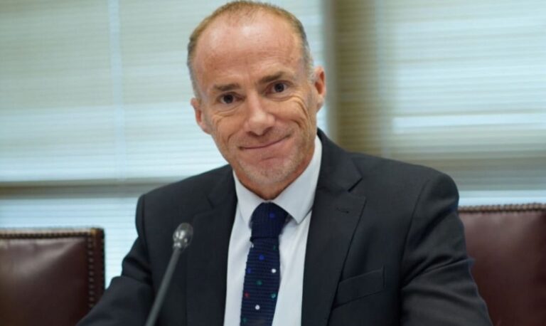 Senador KEITEL celebra AVANCE de proyecto que busca REPARAR a víctimas de la violencia en la Macrozona Sur: «Es hora de que el estado se PONGA AL DÍA con los AFECTADOS”
