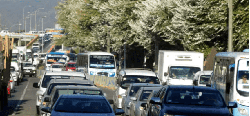 Autoridades de San Pedro insisten en limitar paso de camiones por Av. Pedro Aguirre Cerda por tacos