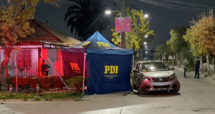 Padre y sus dos hijos son DETENIDOS por darle MUERTE a DELINCUENTE que los intentó ASALTAR en su domicilio