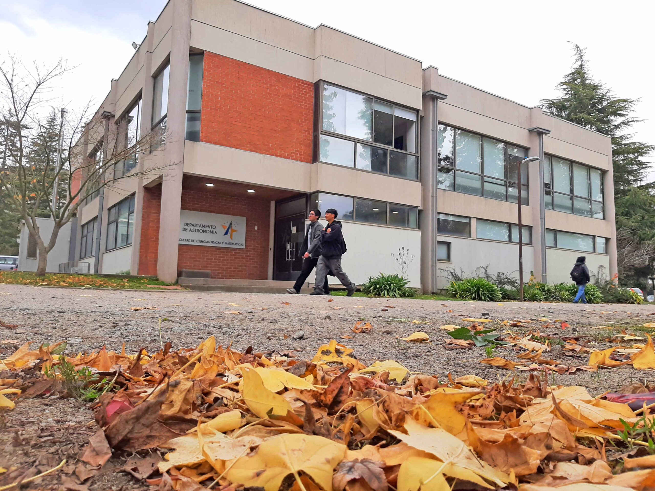 Viernes Estelares de Astronomía UdeC acercará a los brillantes cuásares a la comunidad local