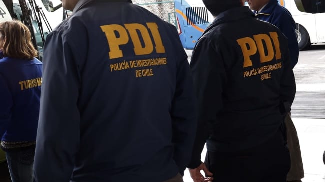 Detienen a cuatro DETECTIVES de la PDI en el Biobío y Antofagasta acusados de CORRUPCIÓN