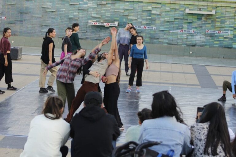 Escénica en Movimiento celebra el Día de la Danza con “Prácticas sin pausa” y proyecta temporada cargada en formación