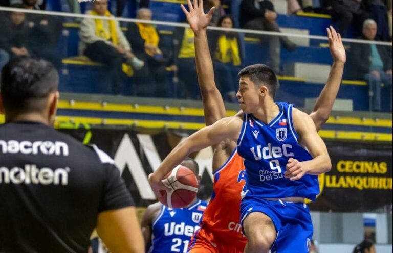 Basket UdeC festeja 4 veces y sigue en racha