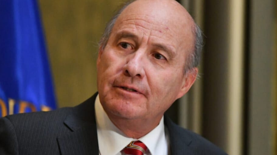 Ministro Quiroz DA PIE ATRÁS y ASEGURA que la PGU no sufrirá recortes pese a POLÉMICO OFICIO