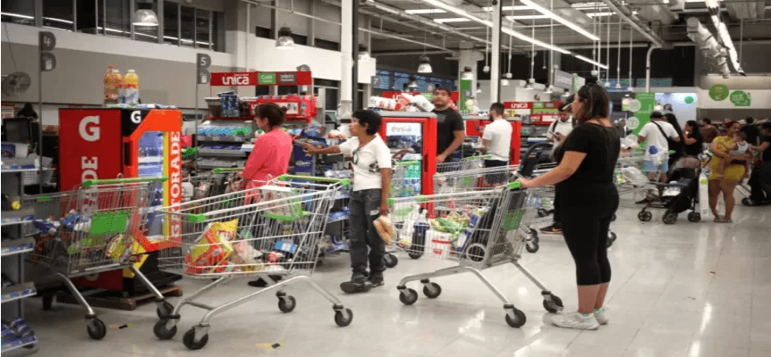 Por feriado del 1 de mayo revisa a qué hora cierran los supermercados este jueves