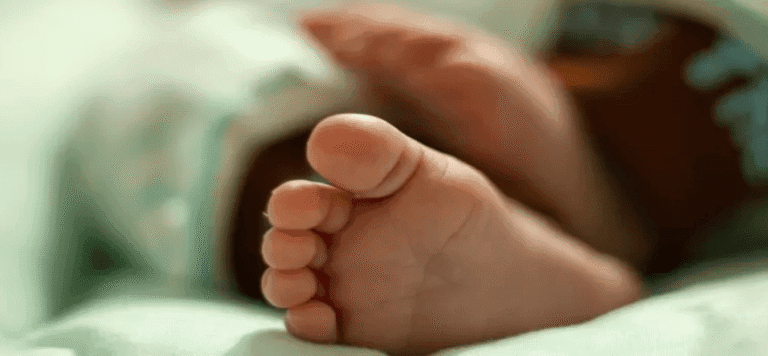 Denuncian negligencia en Hospital Van Buren Lactante ingresó con quemaduras leves y murió por virus