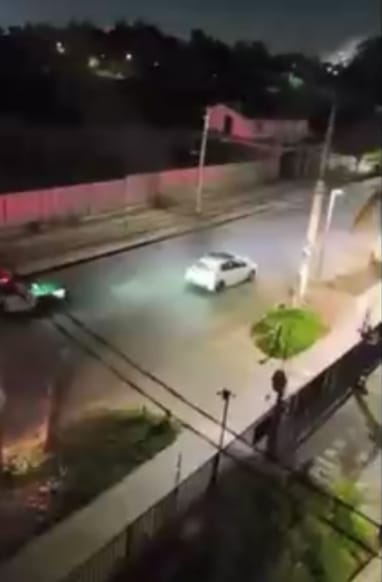 DETIENEN a CONDUCTOR EBRIO tras persecución policial: manejaba VEHÍCULO ROBADO Y CHOCÓ FURGÓN DE CARABINEROS