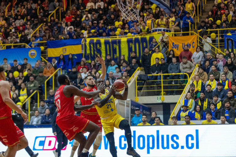 Los números del campeón: Cuarta Copa Chile, a gimnasio lleno y con Maxwell MVP