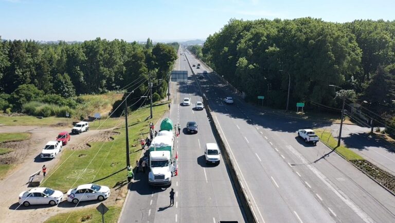 MOP reafirma prohibición de tránsito de camiones en Puente Juan Pablo II