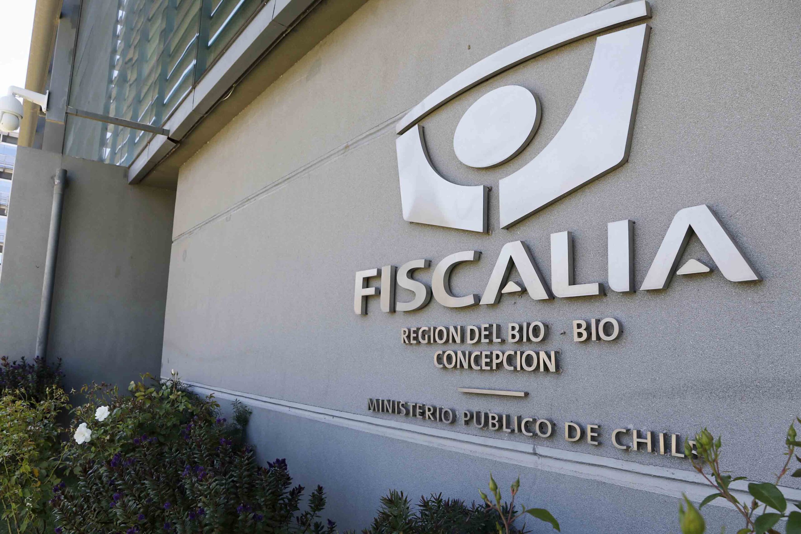 Condenan a excarabinero que cometió femicidio, parricidio y homicidio frustrados en Los Ángeles