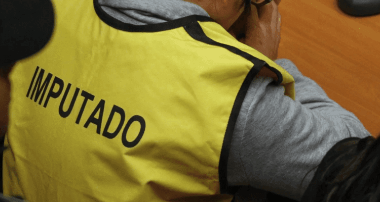 Sujeto acusado de abusar sexualmente de niña quemó casa tras ser descubierto por familiares en Tomé