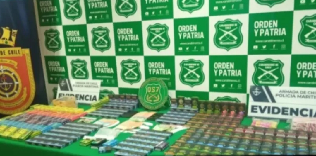 CAE BANDA que intentaba INGRESAR HACHÍS y KETAMINA por concurrido aeropuerto