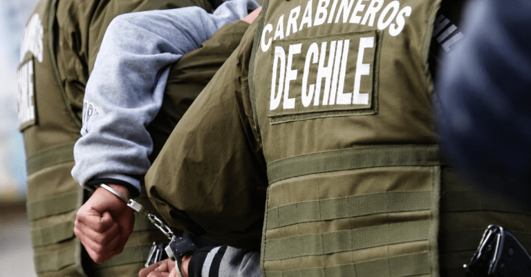 ESCOLAR es detenido tras AGREDIR con un ARMA a DOCENTE en LICEO Industrial
