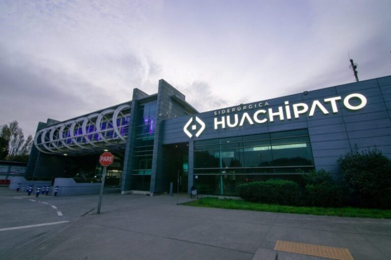 CAP y Aceros AZA sellan acuerdo por Huachipato en operación de US0 millones