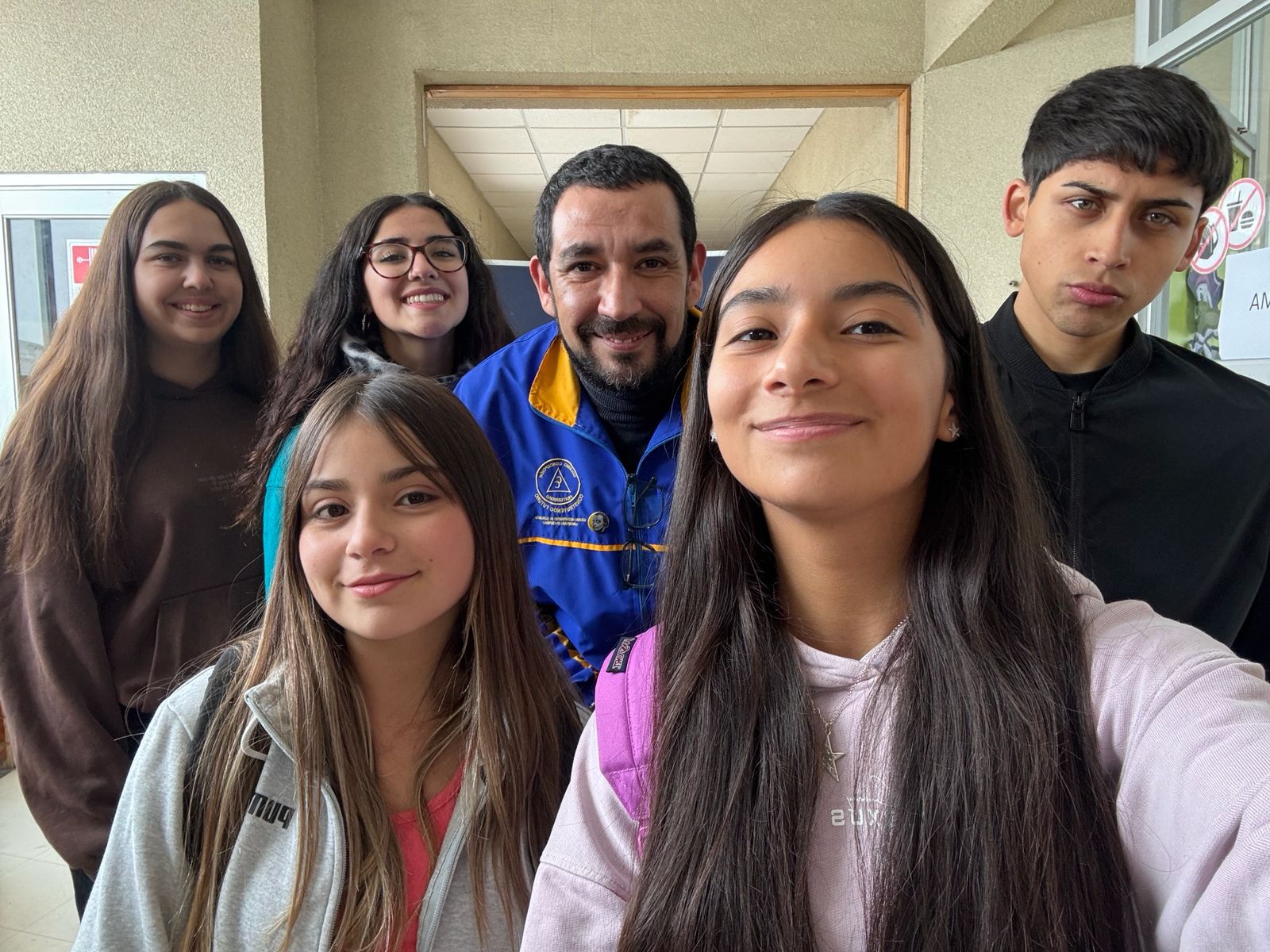Filosofía con flow: profesor sampedrino cultiva el pensamiento crítico al ritmo del reggaeton