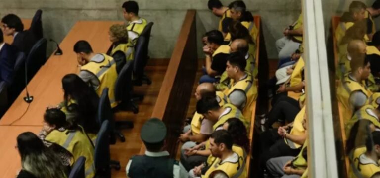 Desarticulan millonaria RED DE TRÁFICO ILEGAL de recursos marinos: 56 detenidos, INCLUIDOS CARABINEROS y FUNCIONARIOS PÚBLICOS