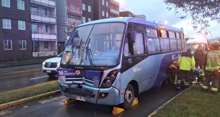 Hombre FALLECE tras ser ATROPELLADO a alta energía por MICROBÚS en Chiguayante