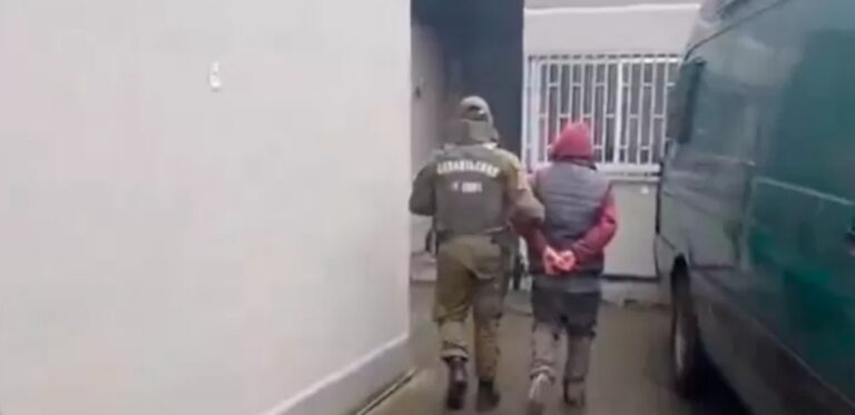 DETIENEN a prófugo buscado por VIOLENCIA INTRAFAMILIAR, ARMAS y LESIONES GRAVES