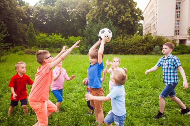 Juego activo: conducta natural y para el desarrollo que urge incentivar en la infancia presente