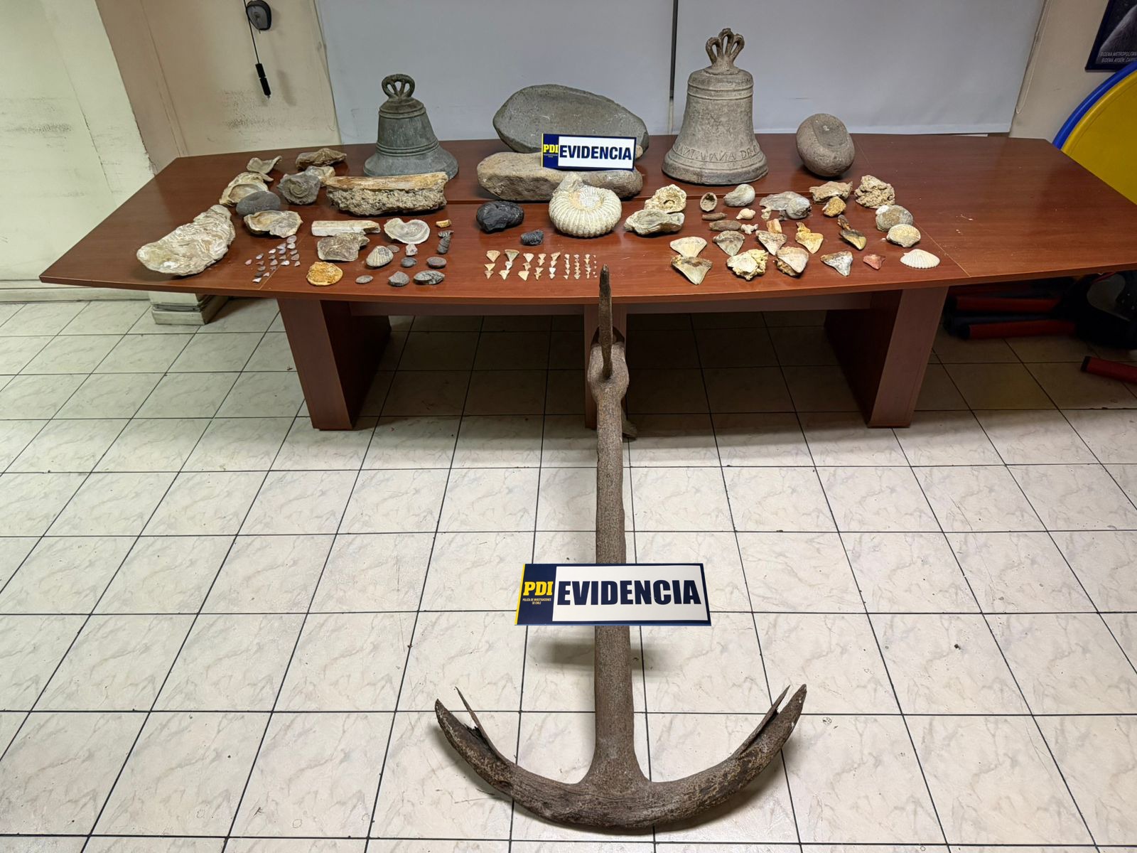 Campana colonial es recuperada por la PDI: era ofertada en internet