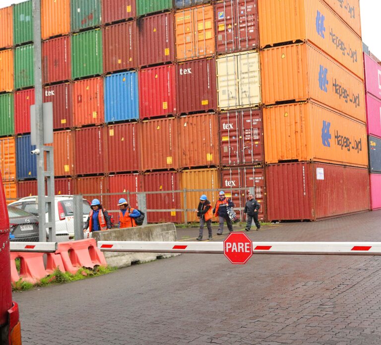 Unión Portuaria de Chile depone paro nacional tras lograr acuerdo con el Gobierno