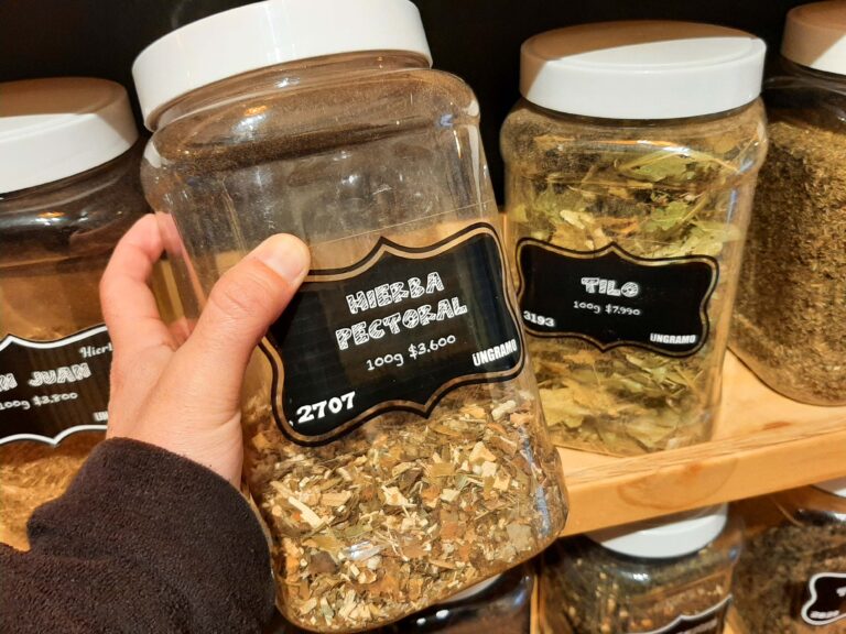 Flores pectorales, tilo y Jamaica: lo más demandado para infusiones en medio del otoño penquista