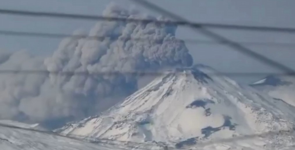 Fumarola en Nevados de Chillán: autoridades mantienen Alerta Técnica Amarilla