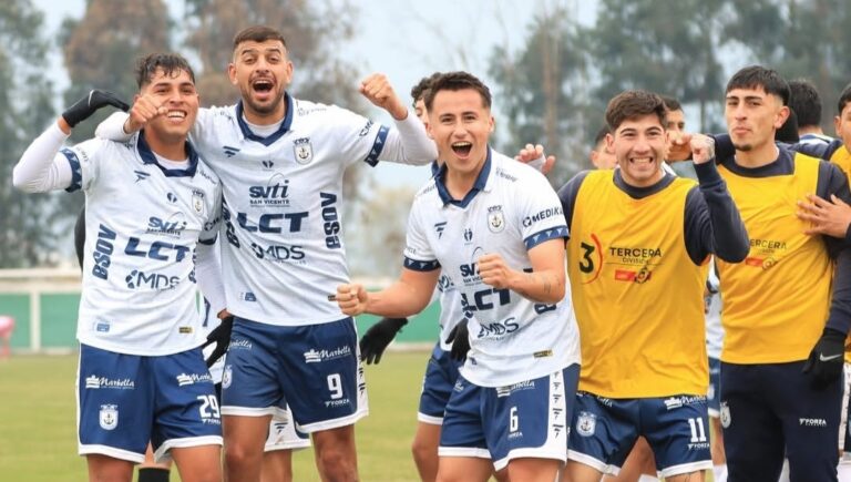 Naval festejó otra vez fuera de casa y se mete de lleno en pelea por ascenso
