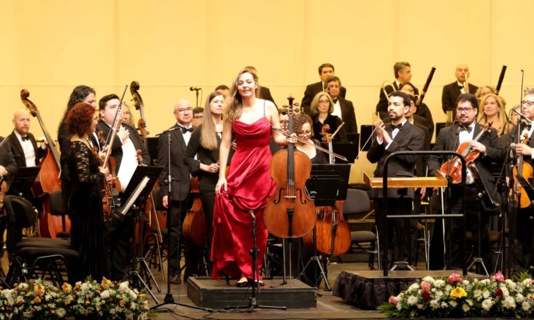 Virtuosismo y emoción: Así se vivieron los 74 años de la Orquesta Sinfónica UdeC