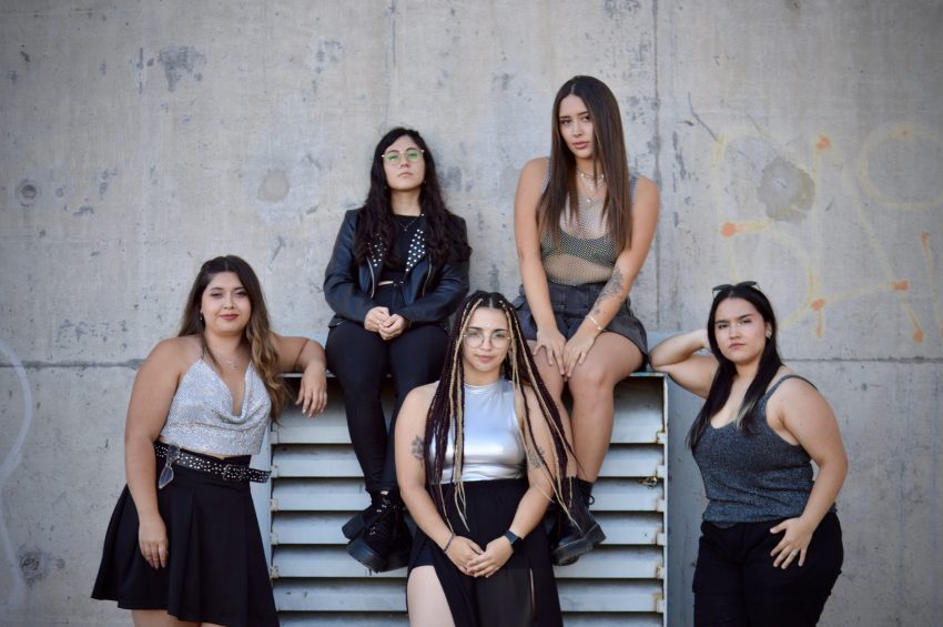 El nuevo rostro femenino del rock penquista: Aura consolida su emergente camino con el nuevo sencillo “Para nunca perderte”