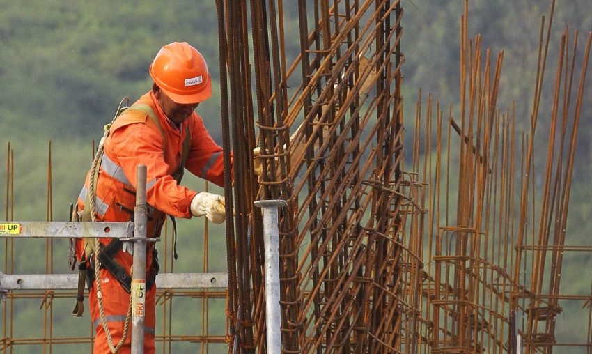 Jornada laboral, indemnizaciones y sala cuna: las 22 medidas que propone la Mesa de Reactivación Laboral