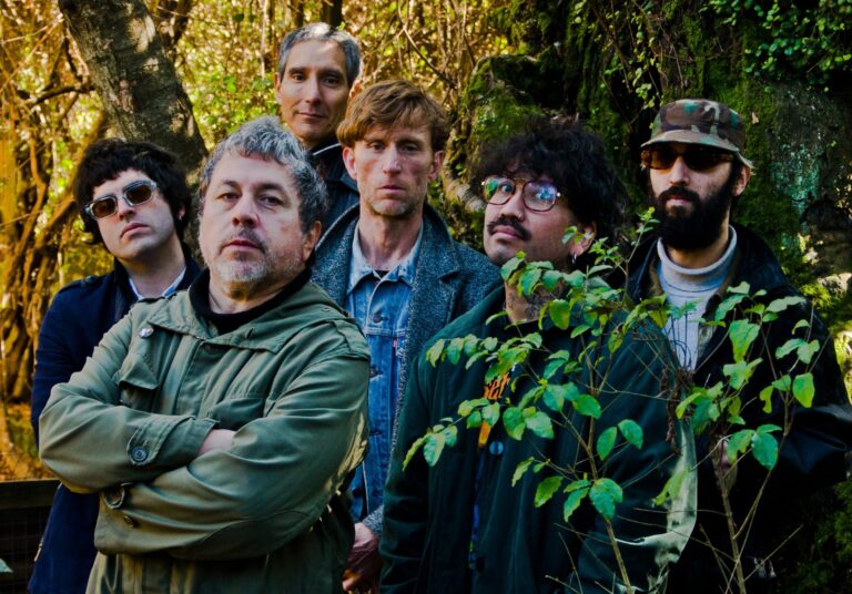 Banda penquista Los Santos Dumont presenta “Canciones Chilenas” en el Teatro Biobío